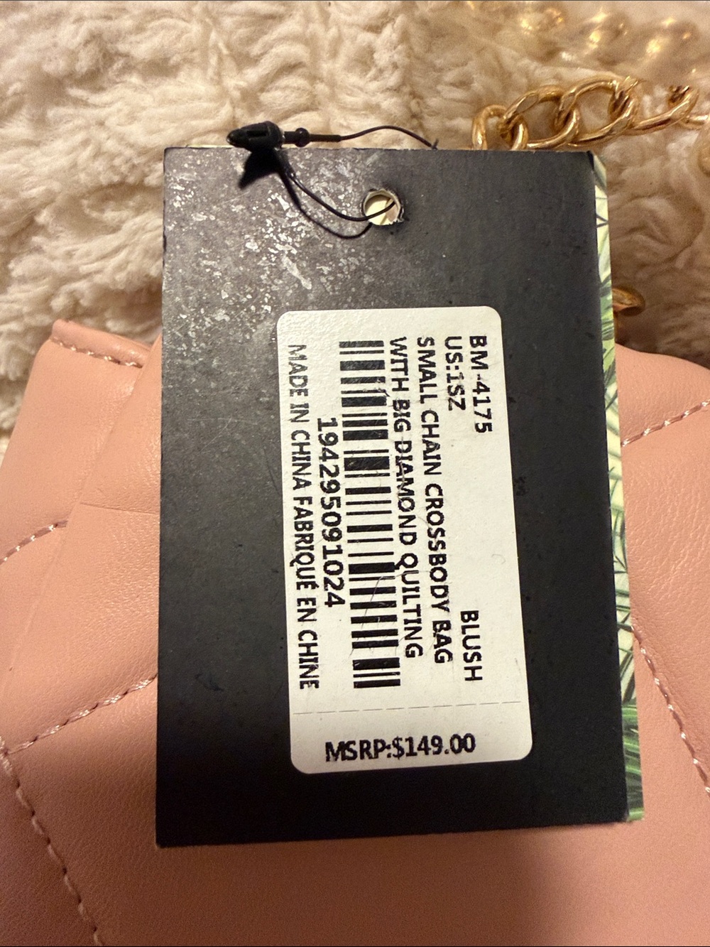Badgley Mischka NWT -Blush Pink
Quilted Gold Chain Purse - Picture 4 of 8